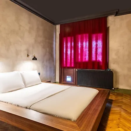 Chic Flat W Balcony Bbq 10 Min To Emaar In Uskudar شقة *