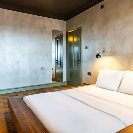 Chic Flat W Balcony Bbq 10 Min To Emaar In Uskudar *