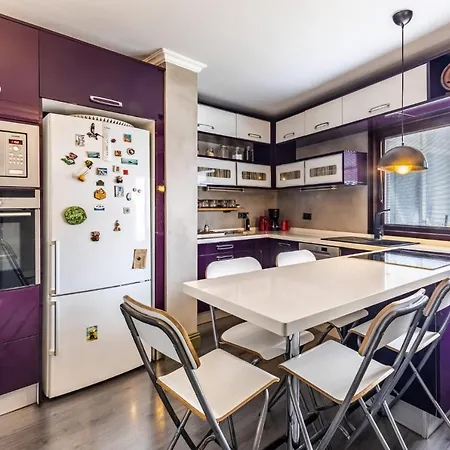 Chic Flat W Balcony Bbq 10 Min To Emaar In Uskudar *